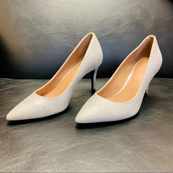 Calvin Klein Gayle Pumps - Picture 3 of 8